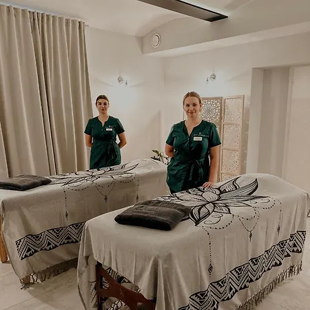 Stara Biblioteka Апарт-отель