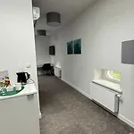Aparthotel Stara Biblioteka 4*