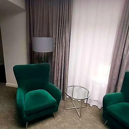 Stara Biblioteka Aparthotel 4*