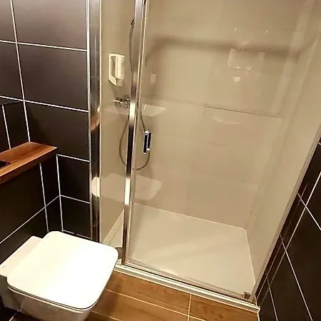 Stara Biblioteka Aparthotel Vratislav
