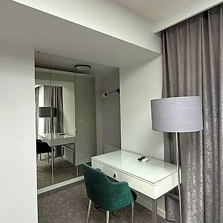 Stara Biblioteka Apart Otel 4*